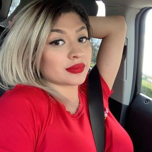 Meet your Posher, Nayely